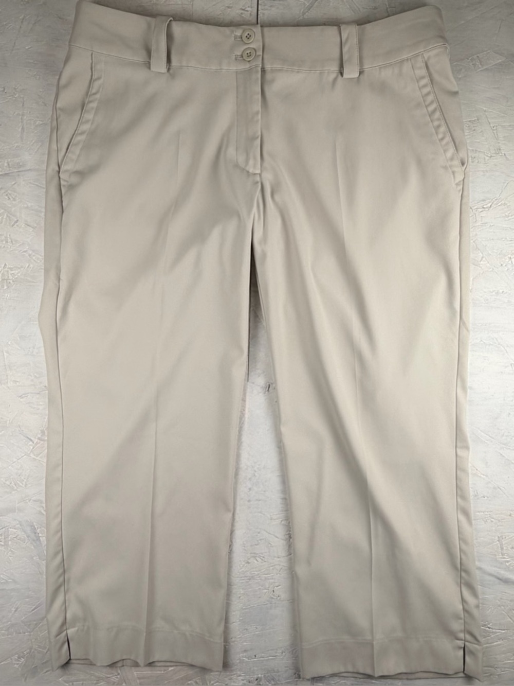 Nike Golf Dri Fit Khaki Cropped Pants Women Size 12 Stretch Capri